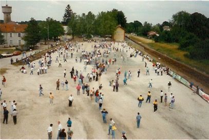 l'ancien parking de la gare , lieu de bien des rencontres