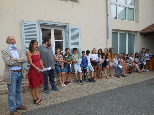 Les enfants en attente ...;