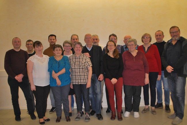 Une photo de l'équipe candidate prise avant les élections